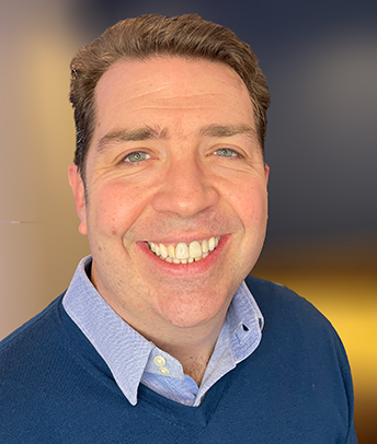 Garry-Evans-blurred-background-small